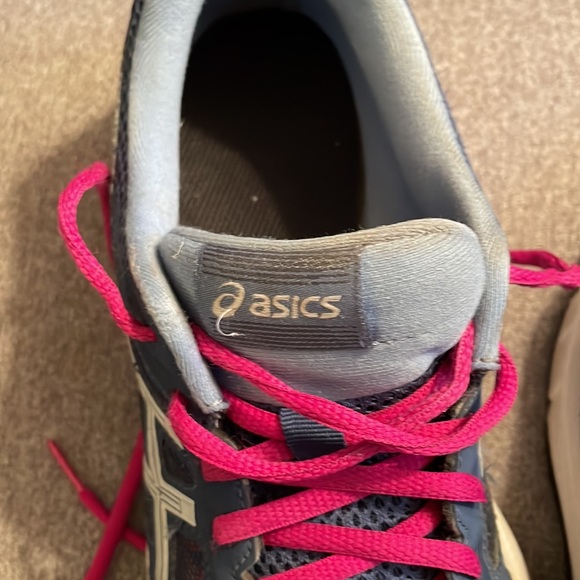 ASICS  blue sneakers with bright pink laces - Picture 3 of 4